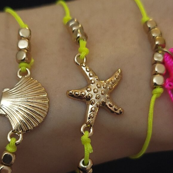Golden Starfish - Shell - Pink Tassel - Set of Beach-Themed Friendship Bracelets - Picture 3 of 5